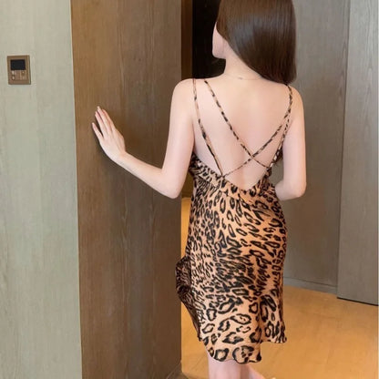 Sexy Leopard Lingerie Sexy  Print Pajama Ice Silk Halter Nightgown Ladies' Home Dress Set Nightgown Halter 2-piece Set  Sleepwear